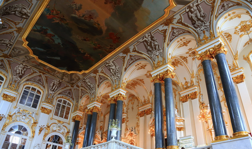 <俄罗斯双飞8天跟团游>