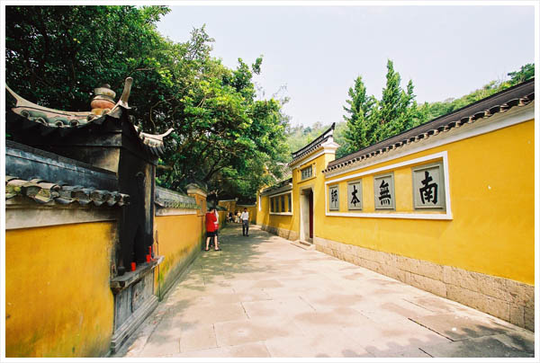 <湖州市-德清县-普陀山风景名胜区单飞单动5天4晚跟团游>